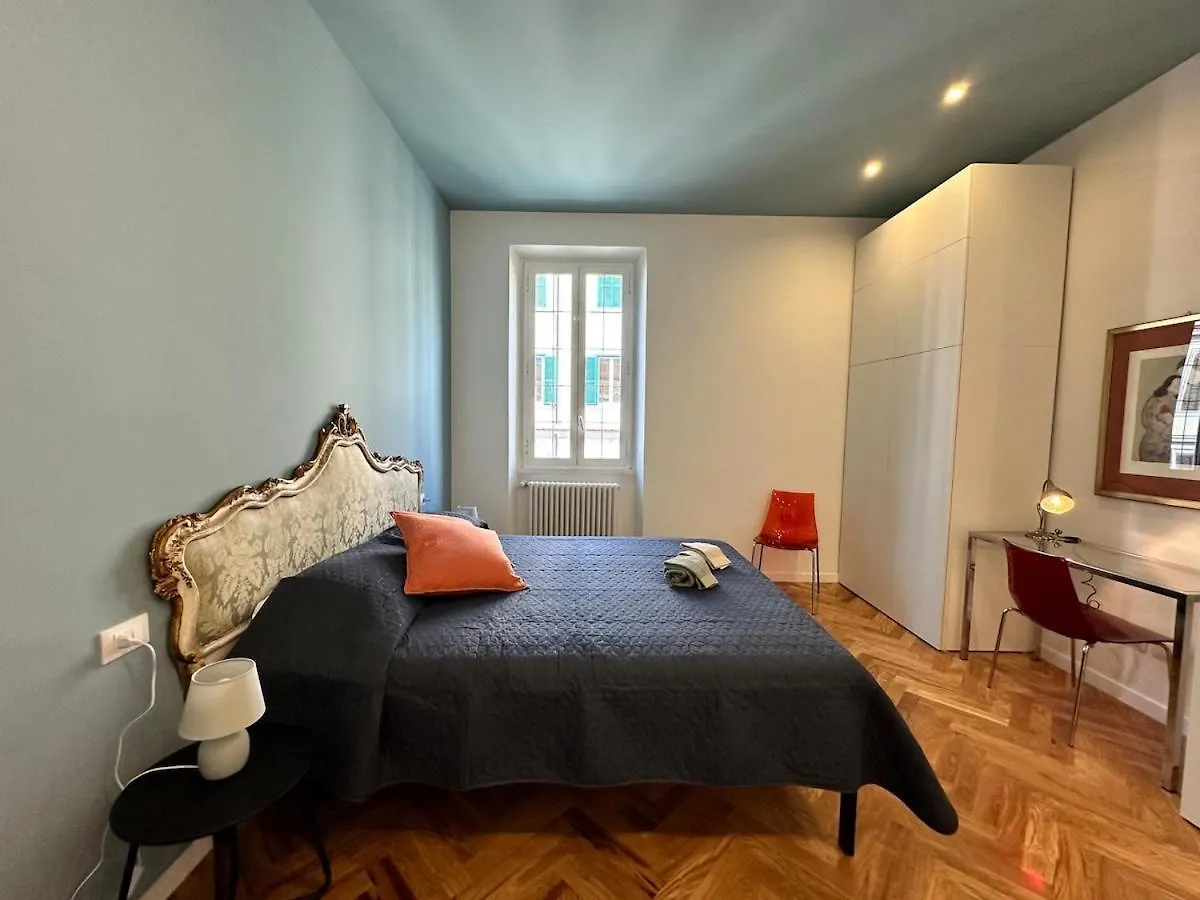 Apartment Bright House Appartamento Roma